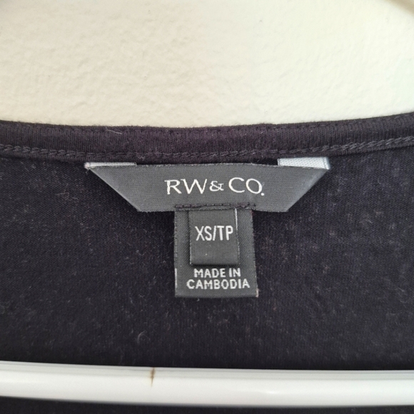 RW&CO Multicolor Floral Print Long Sleeve V-Neck Top – Size XS - Picture 2 of 4